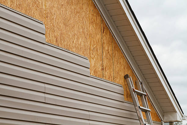 24/7 Emergency Storm Damage Siding Repair experts in Norwalk, OH